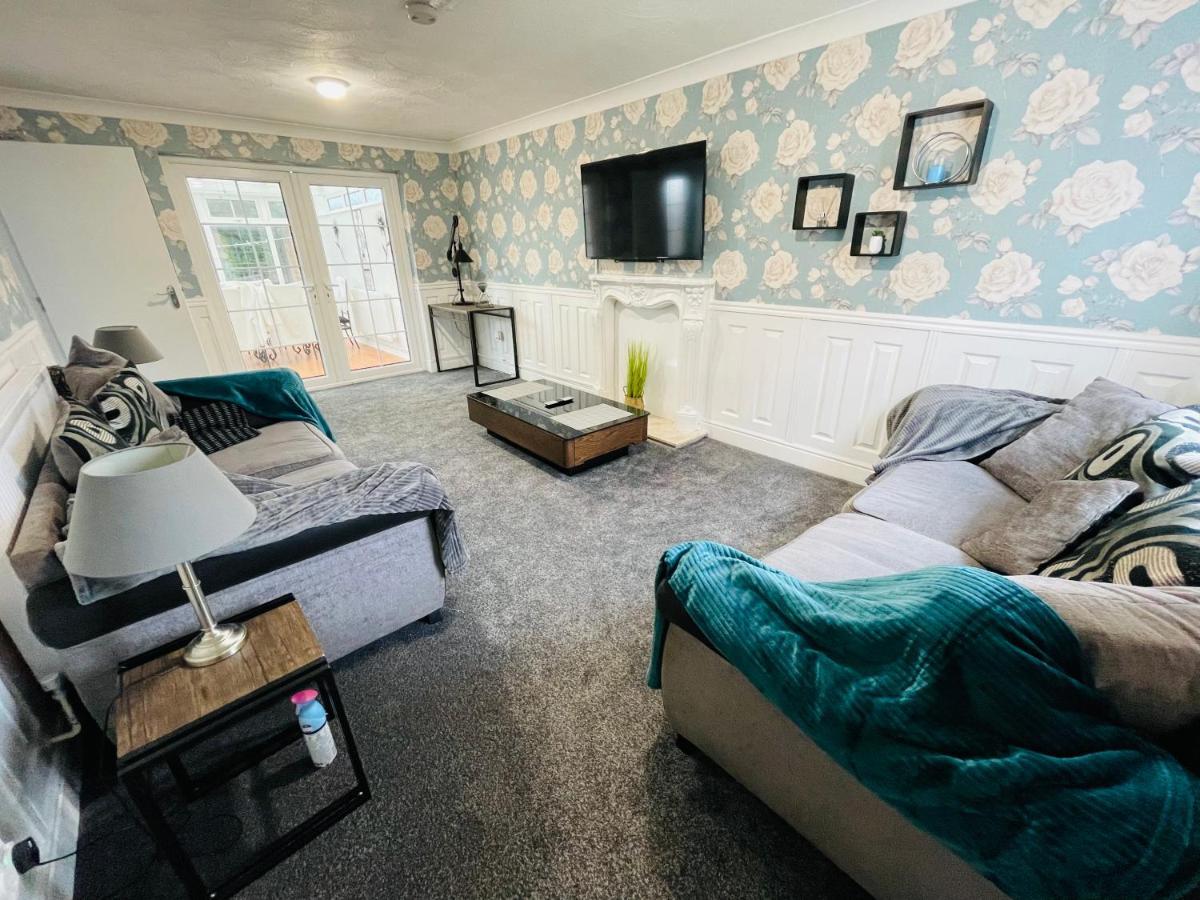 Alder House - A Modern Vibrant 4 Bedroom House Marston Green Exterior foto