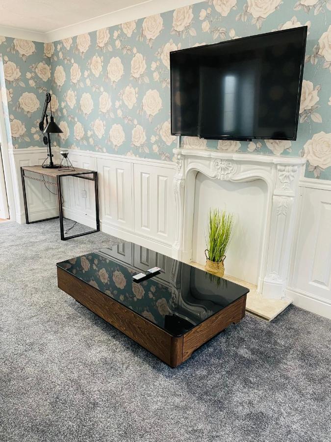 Alder House - A Modern Vibrant 4 Bedroom House Marston Green Exterior foto